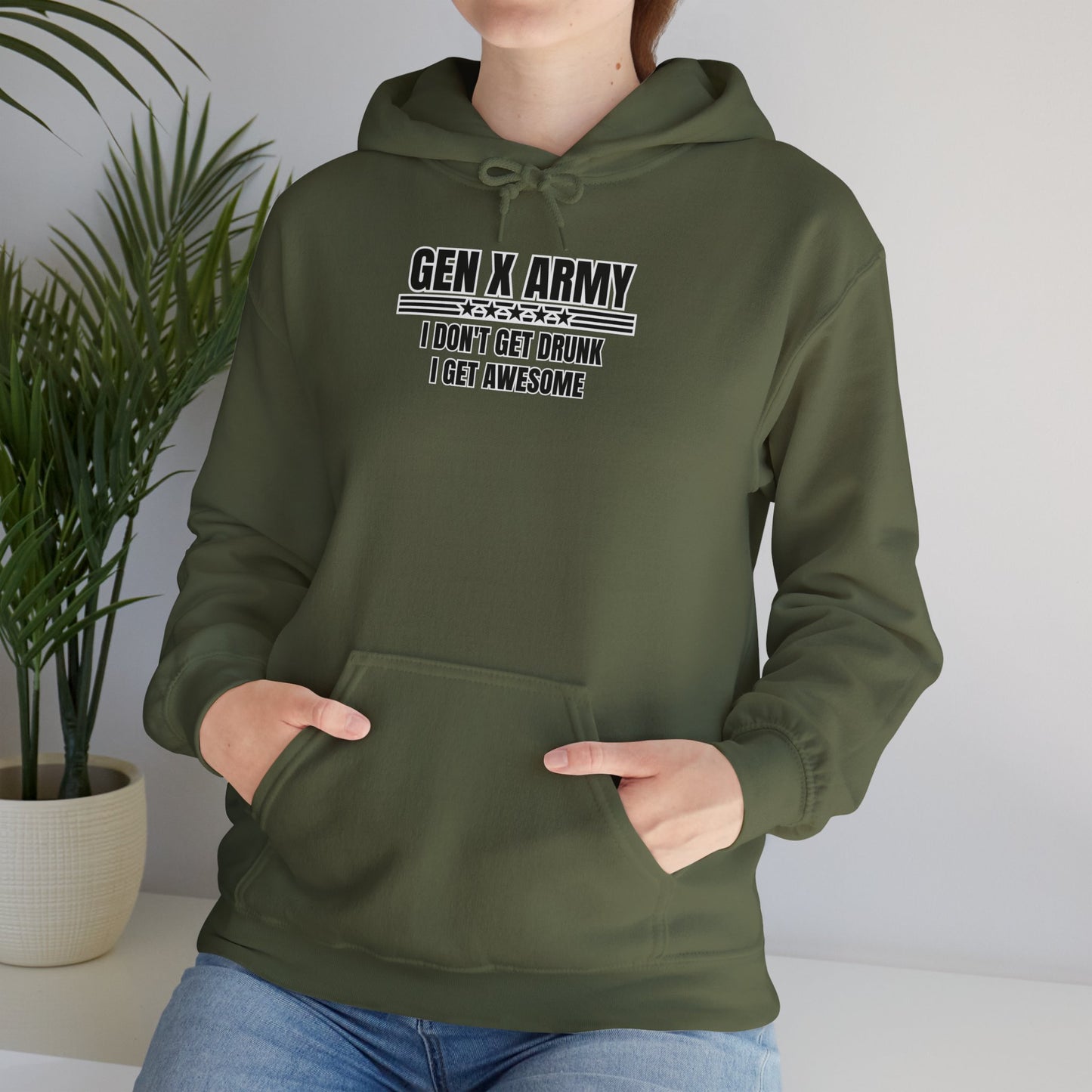 I don't get drunk I get awesome - Unisex Heavy Blend™ Hooded Sweatshirt