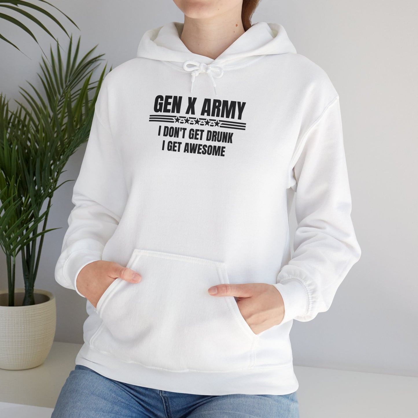 I don't get drunk I get awesome - Unisex Heavy Blend™ Hooded Sweatshirt