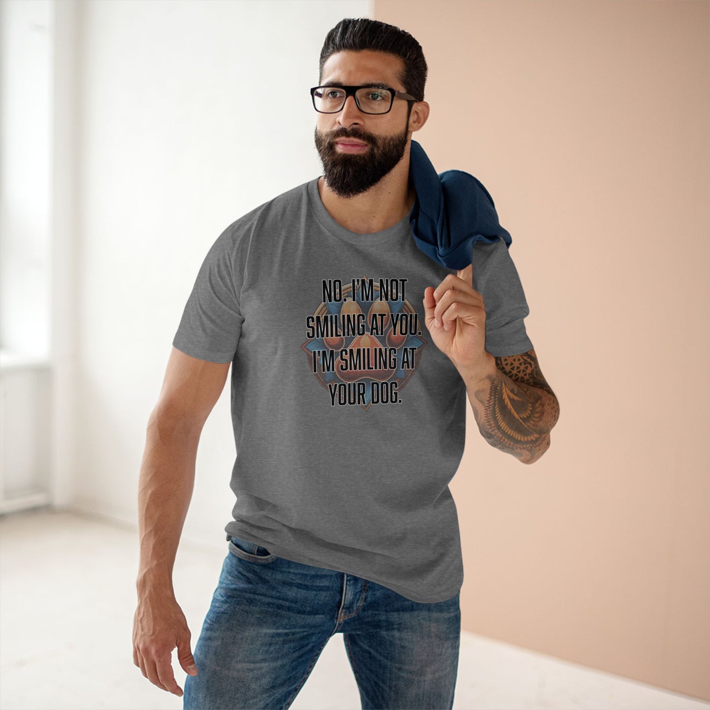 No I'm not smiling at you I'm smiling at your dog - Men's Staple Tee