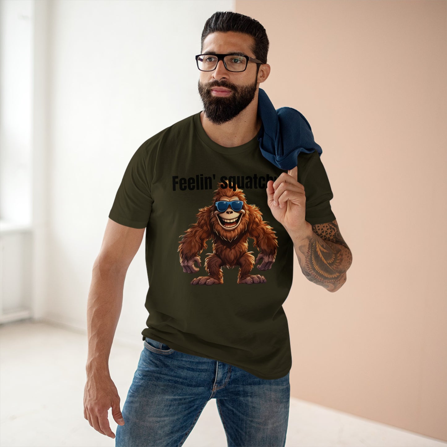 Feelin' squatchy! - Men's Staple Tee